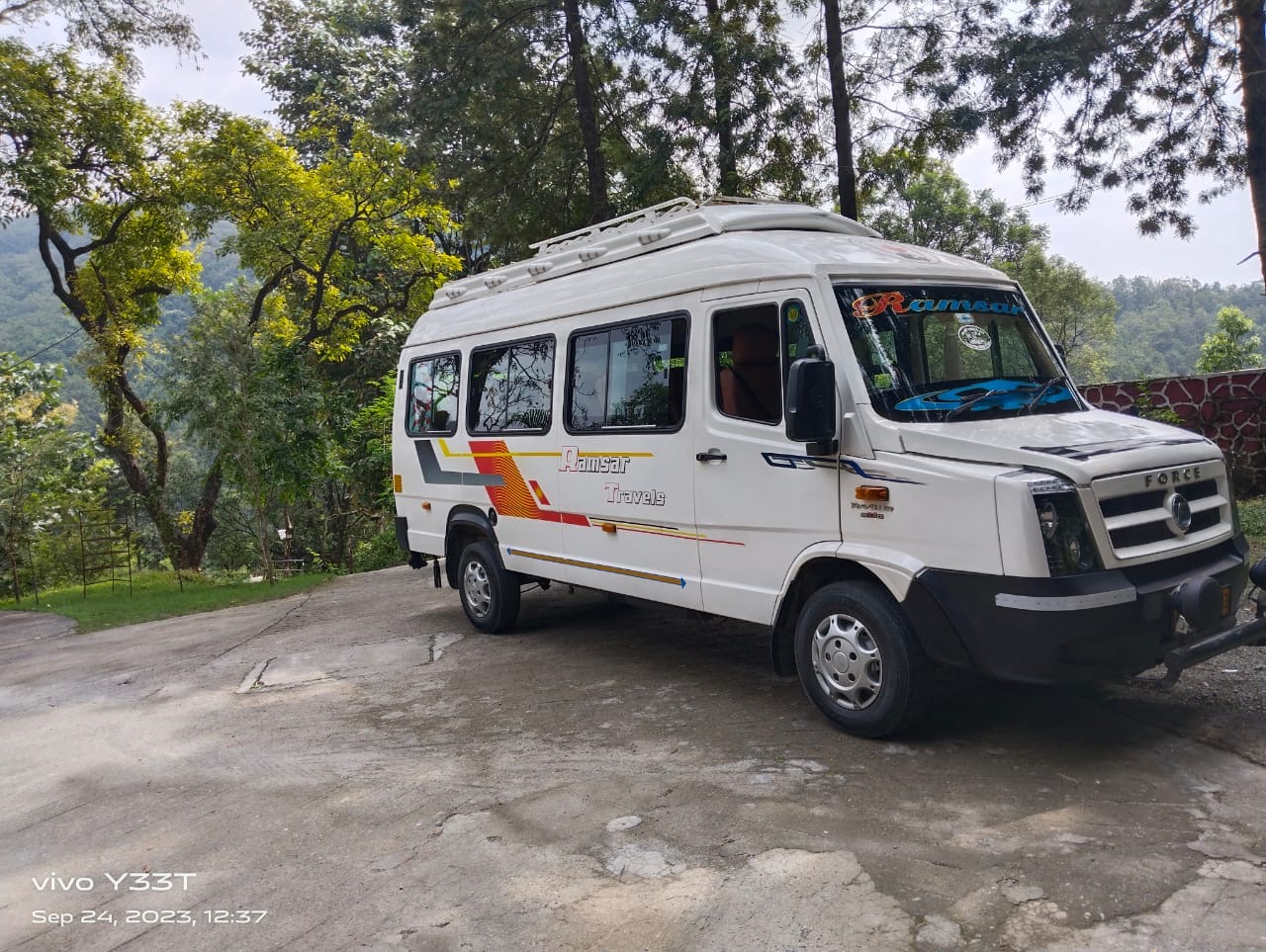 Tempo Traveller 17+1 Seater